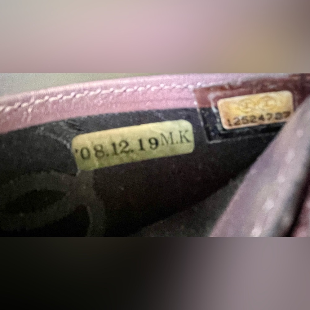 Authentic Chanel Black Leather Cambon Yen Wallet - Picture 11 of 11
